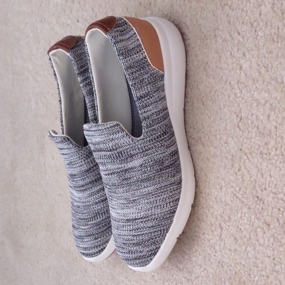 Steve Madden Thistl Slip On Shoes main image 4